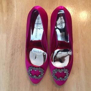 Fuchsia pink satin  “Audrey Brooke” pumps